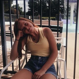 Meet your Posher, Bailey